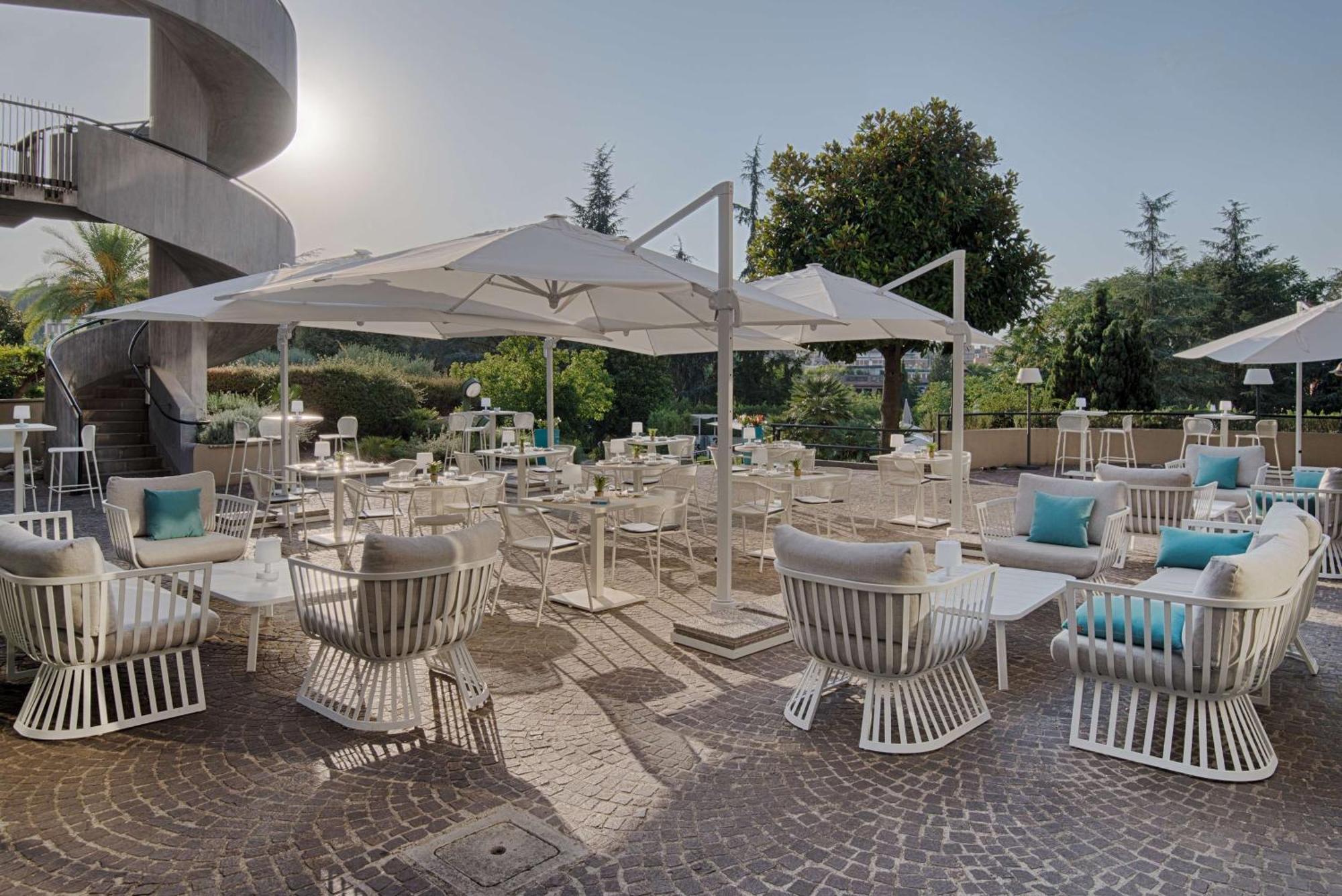 NH Roma Villa Carpegna Esterno foto