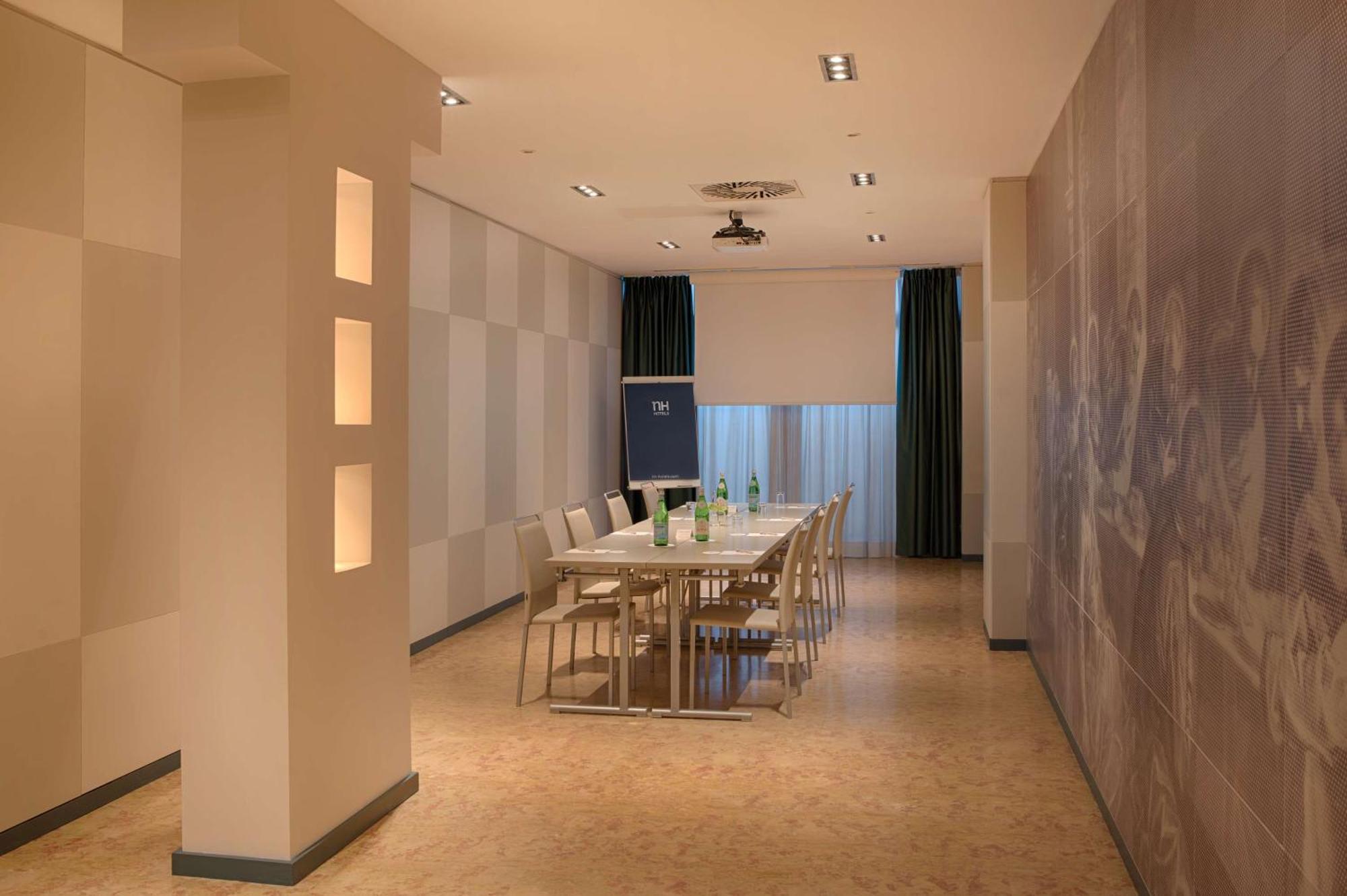 NH Roma Villa Carpegna Esterno foto