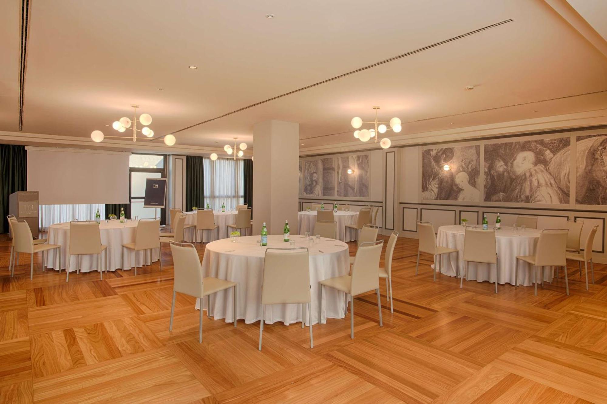 NH Roma Villa Carpegna Esterno foto